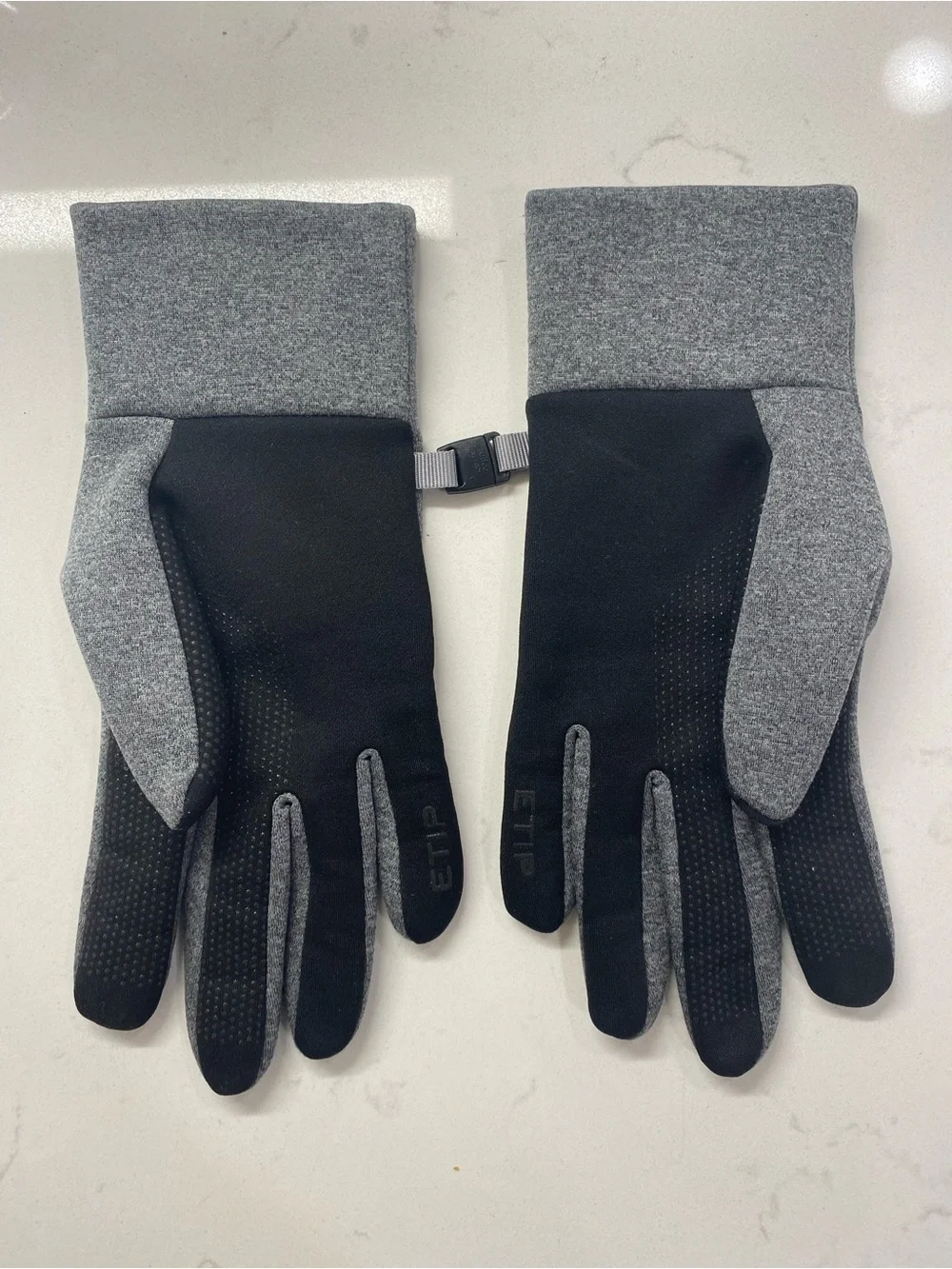 THE NORTH FACE ETIP RECYCLED GLOVE TNF MEDIUM GREY HEATHER UNISEX SIZE S - EUC ✨